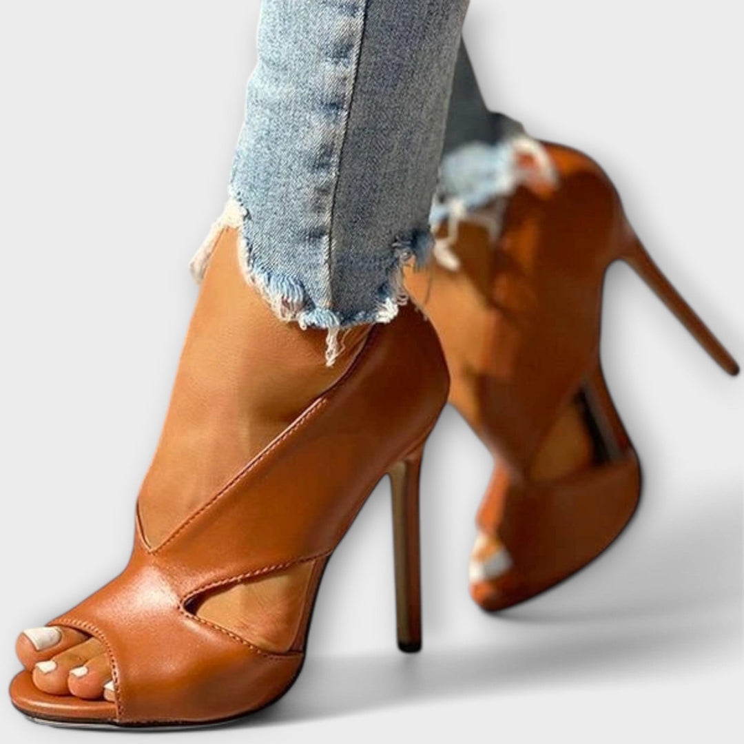 Trendy Orthopaedic Sandals with Elegant Heel