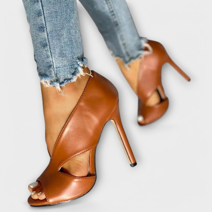 Trendy Orthopaedic Sandals with Elegant Heel