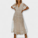 Миди рокля "Аурора" с V-образно деколте и къси ръкави