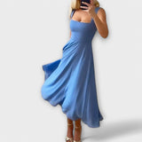 Елегантна безръкава рокля