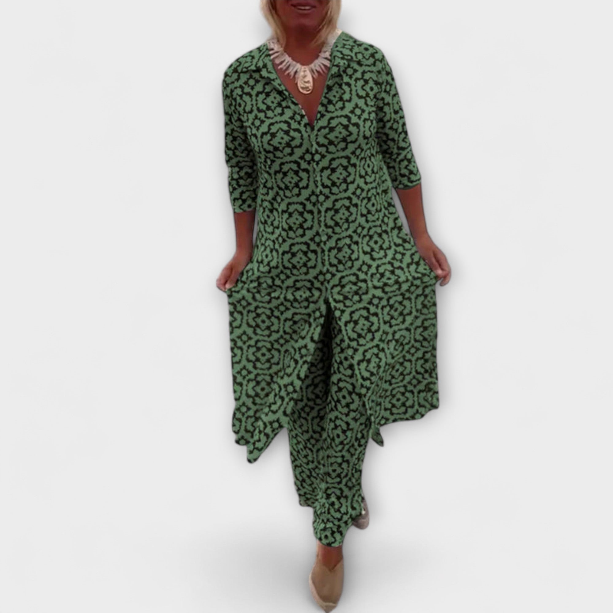 Камилa - Елегантен Геометричен Комплект