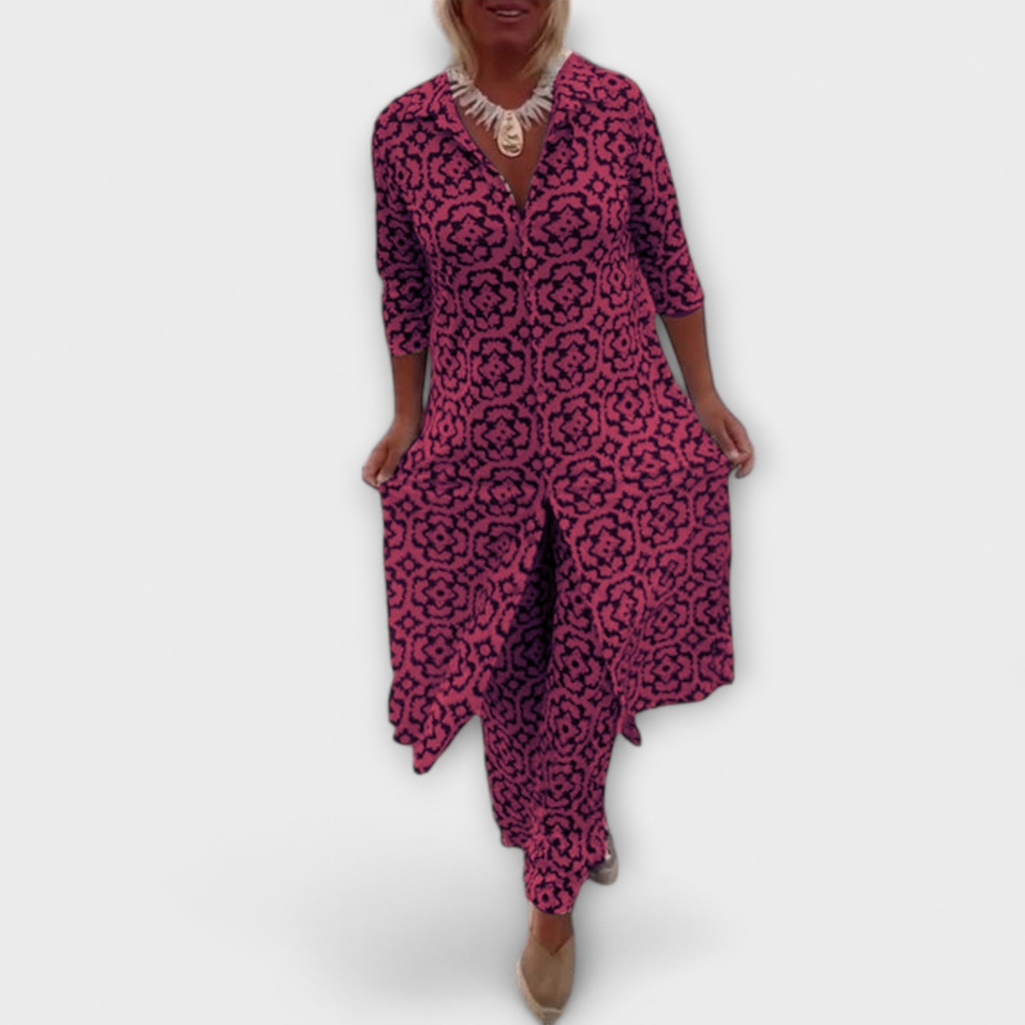 Камилa - Елегантен Геометричен Комплект