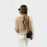 Класически кардиган с декоративни джобове