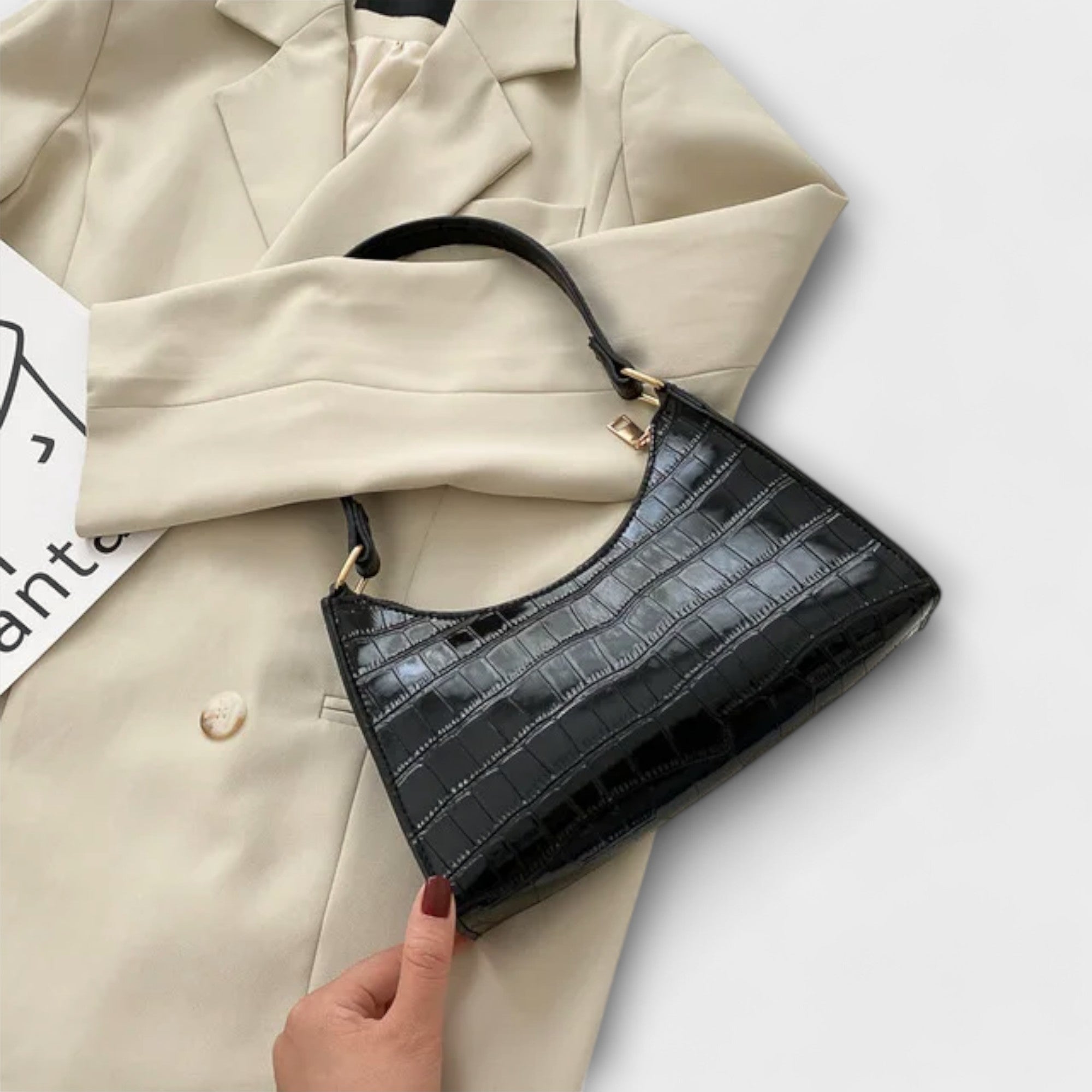 Аурора. - Лъскава кожена чанта