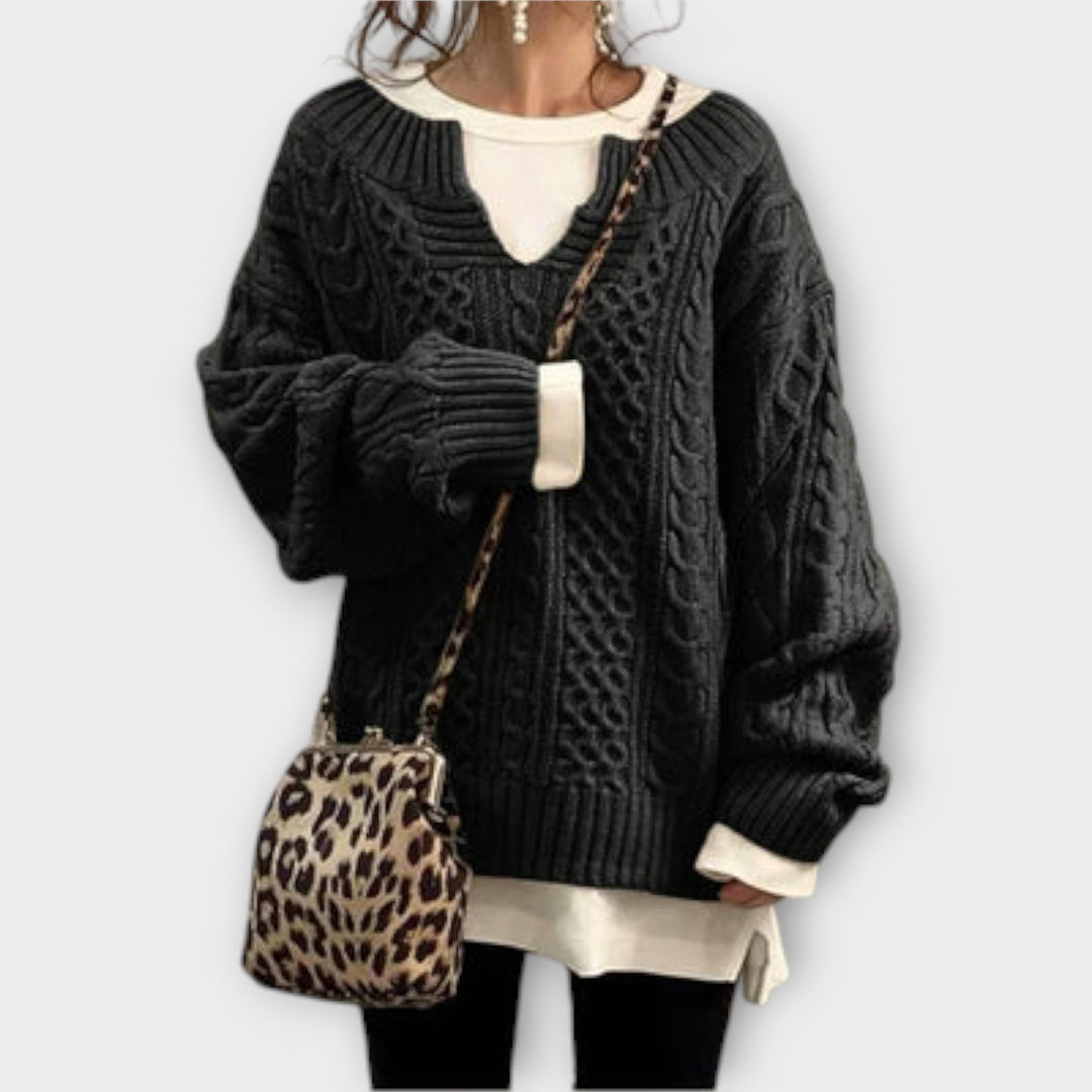 Aurora - Oversized Knit Sweater with Cable Pattern