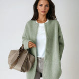 София | Вълна и закопчаване с копчета