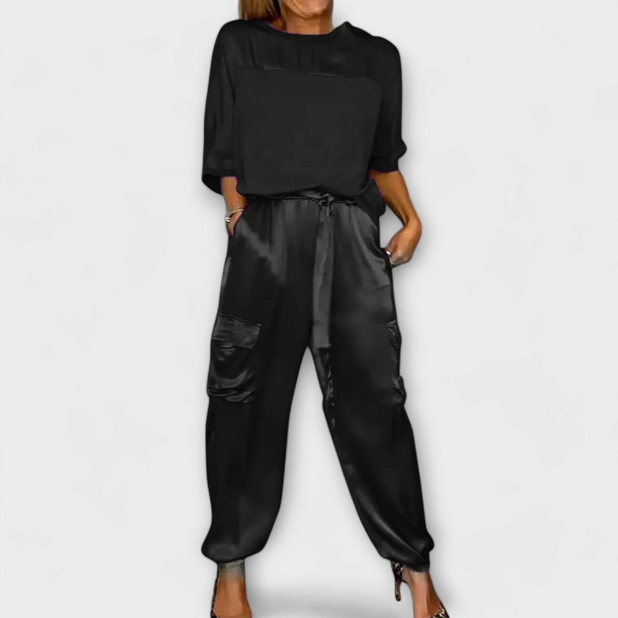 Комплект от две части