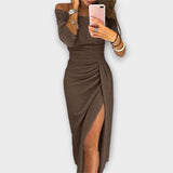 Аурора - Елегантна Рокля с Отворени Рамена