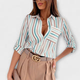 Блуза с класически як